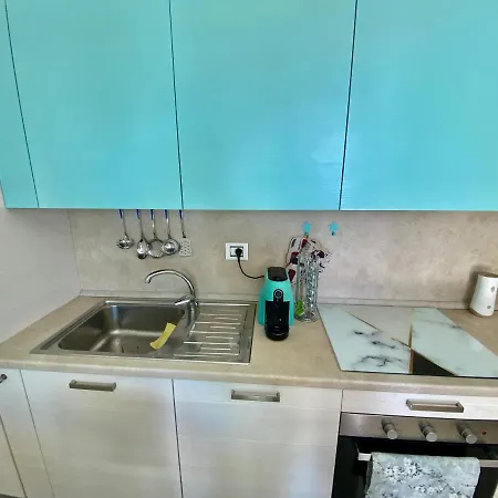 Al Mare Con Giardino, E Piscina