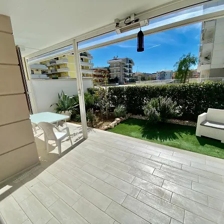 Al Mare Con Giardino, E Piscina Apartment *