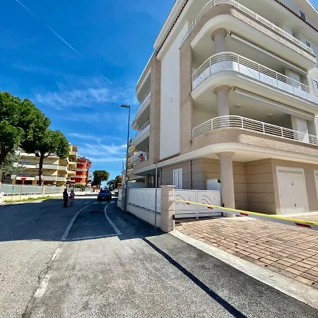 Apartment Al Mare Con Giardino, E Piscina