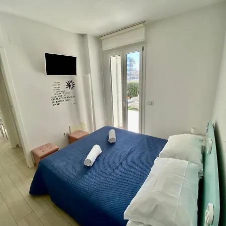 Apartment Al Mare Con Giardino, E Piscina