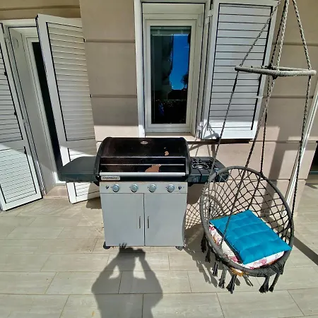 Al Mare Con Giardino, E Piscina Apartment Alba Adriatica