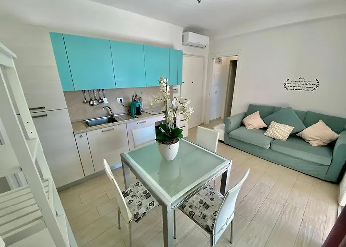 Al Mare Con Giardino, E Piscina アルバ・アドリアティカ